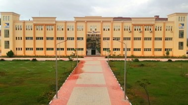 كلية تكنولوجيا الصناعة والطاقة جامعة الدلتا التكنولوجية 2025