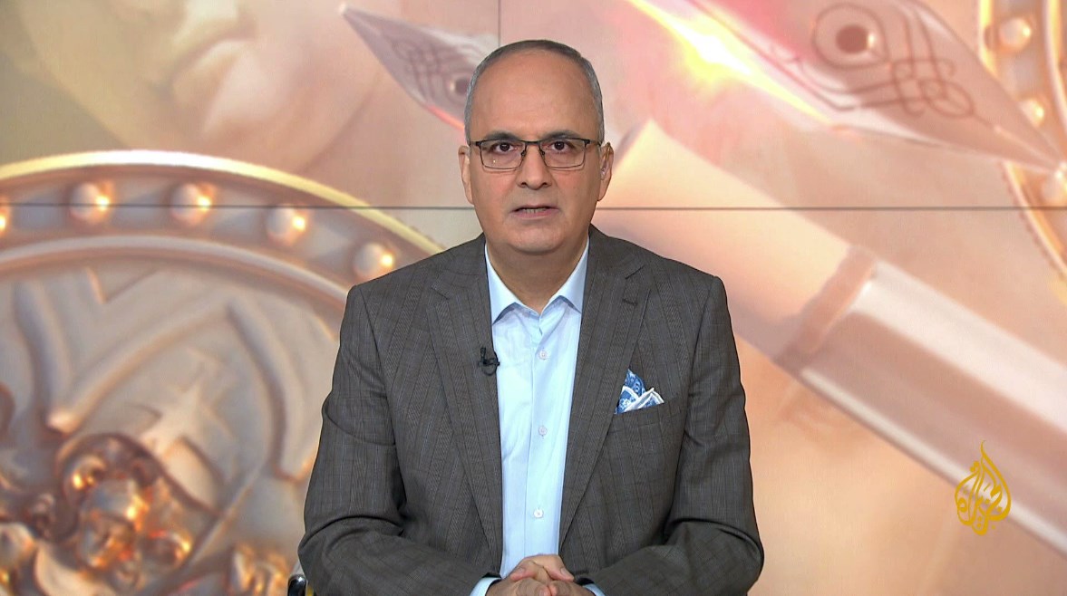 الإعلامي نزيه الأحدب الإعلامي نزيه الأحدب
