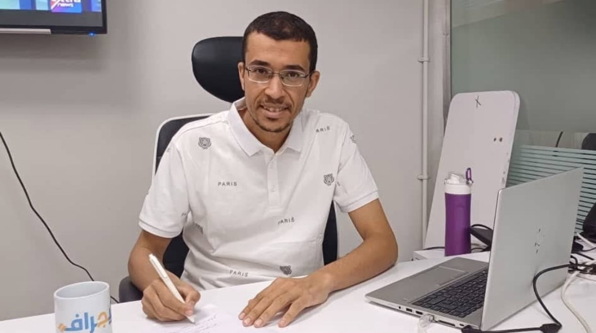  الكاتب الصحفي عبدالمجيد عبدالله
