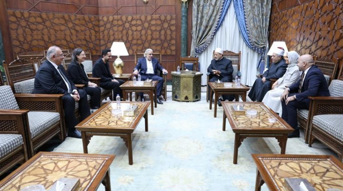 شيخ الازهر ووفد من المتحدة الاعلامية شيخ الازهر ووفد من المتحدة الاعلامية