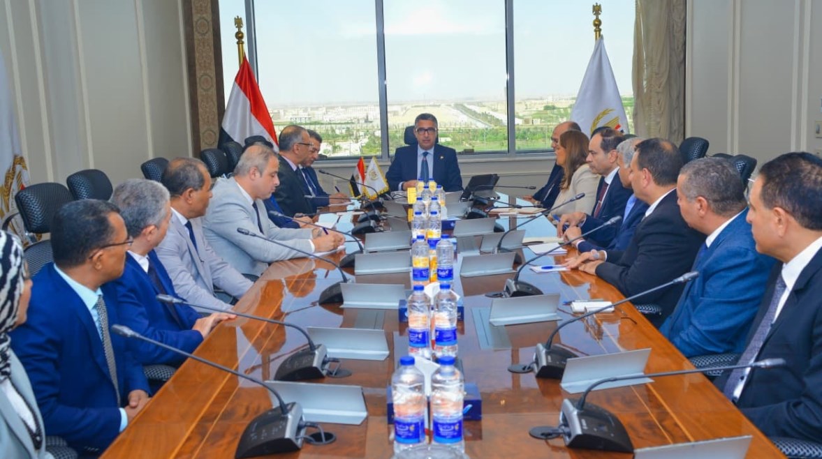 اجتماع وزير التموين اليوم