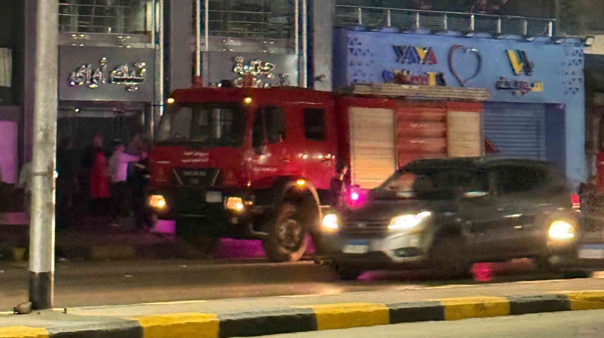 حريق داخل مطعم قصر المندي بفيصل حريق داخل مطعم قصر المندي بفيصل