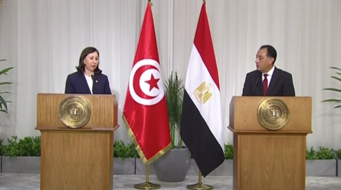 رئيس الوزراء مصطفى مدبولي ونظيرته التونسية سارة الزعفراني رئيس الوزراء مصطفى مدبولي ونظيرته التونسية سارة الزعفراني
