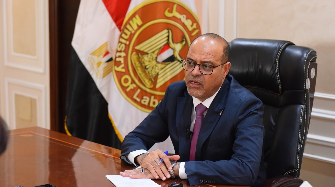 وزير العمل محمد جبران وزير العمل محمد جبران