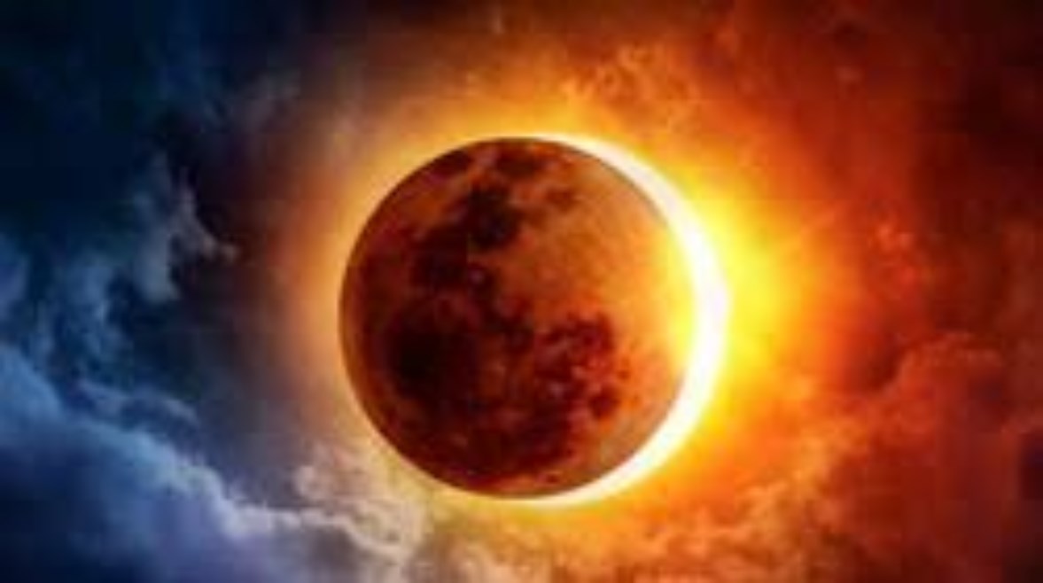 موعد كسوف الشمس 2025 موعد كسوف الشمس 2025