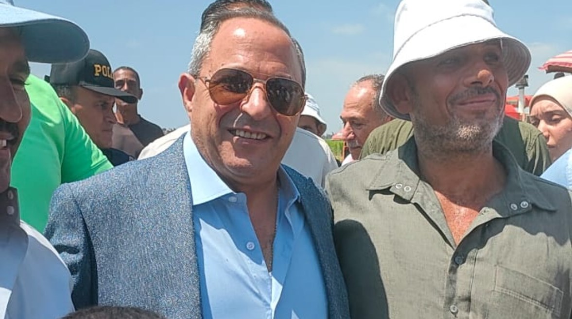 محافظ بورسعيد مع المزارعين محافظ بورسعيد مع المزارعين