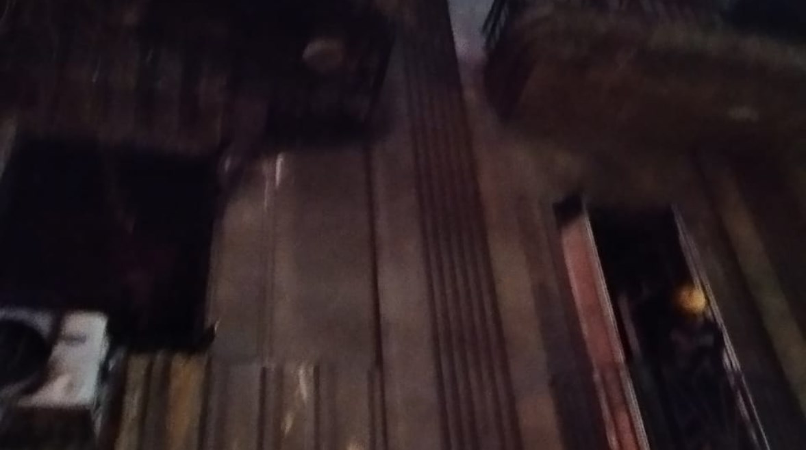 جانب من الحريق 