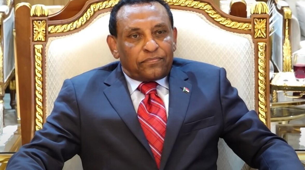 كامل إدريس