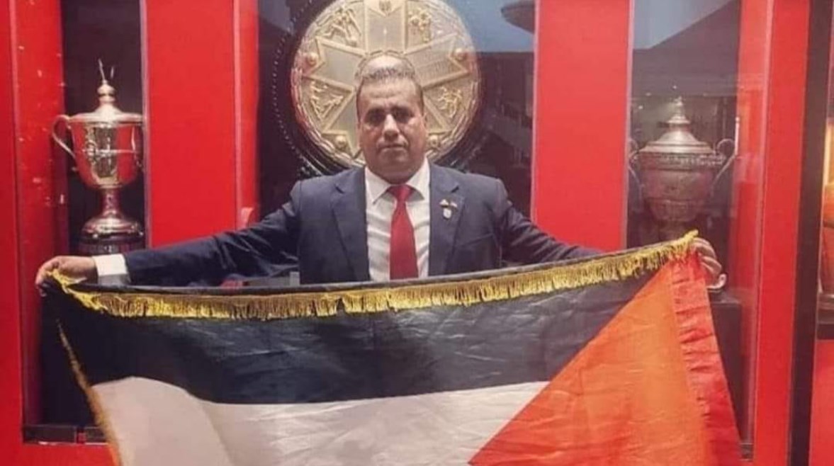 أسامة عمر كبير مشجعي الأهلي في فلسطين