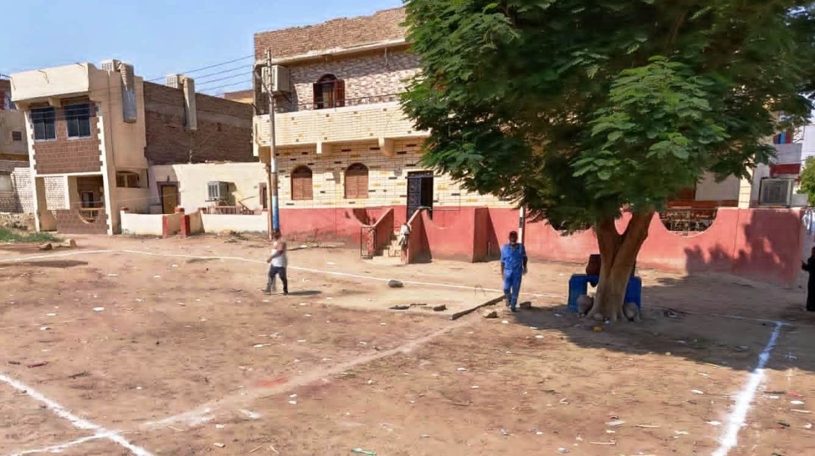 إقامة مشروع الصرف الصحي بمنطقة المسيتود