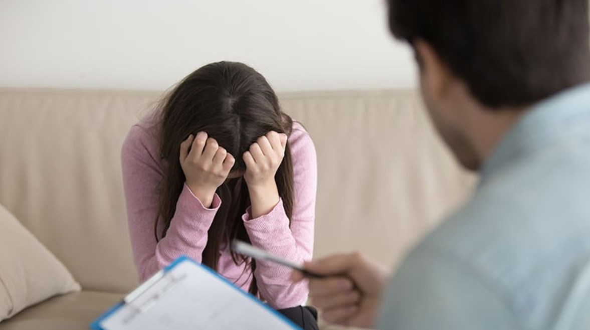 خريجة من ذوي الهمم تتعرض للتنمر أثناء تقديمها للدبلومة التربوية في جامعة بني سويف