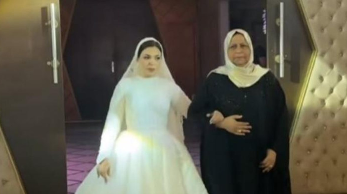 الأم وأبنتها