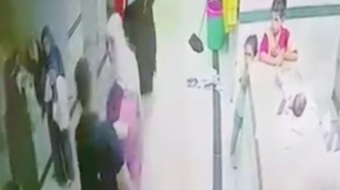 صورة من فيديو الواقعة صورة من فيديو الواقعة