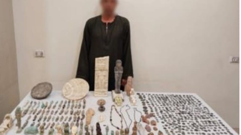 المتهم والمضبوطات 