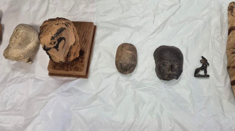 قطع أثرية مستردة من واشنطن