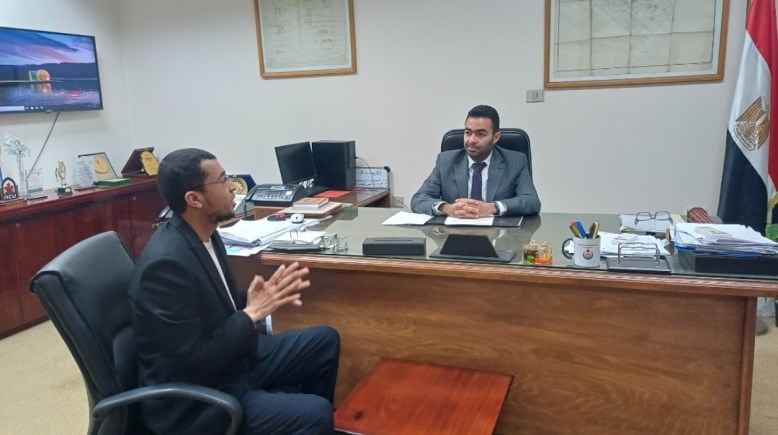 عبدالمجيد عبدالله في حوار مع رئيس الادارة المركزية للصحة النفسية والادمان