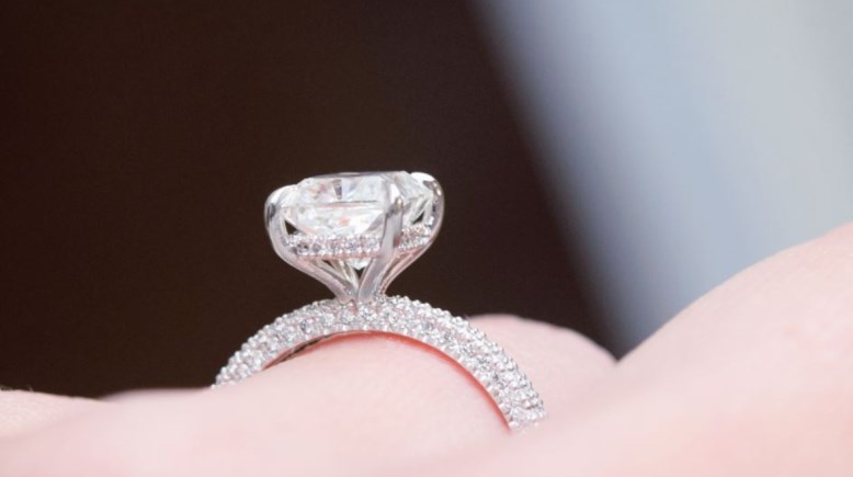 أسعار مجوهرات الألماس