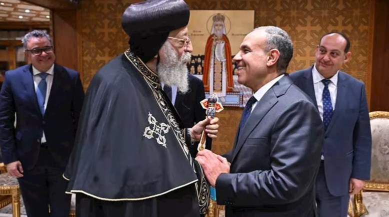 وزير الخارجية والبابا تواضروس الثاني