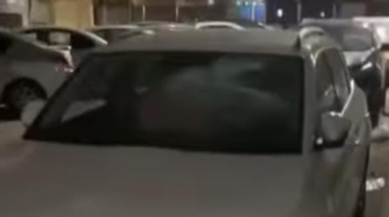 لقطة من فيديو تحطيم سيارات فاخرة بالسويس