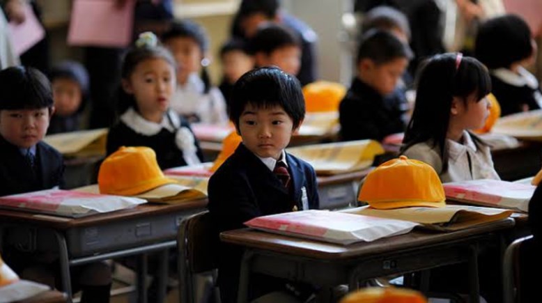 أطفال اليابان