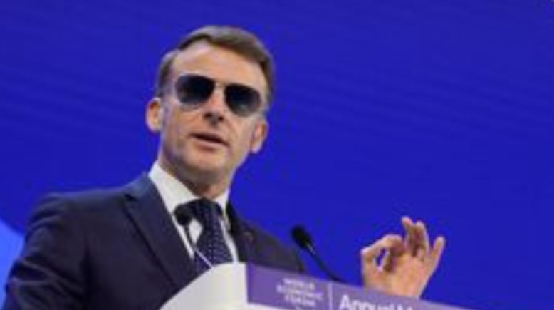 ماكرون خلال خطابه بمنتدى دافوس