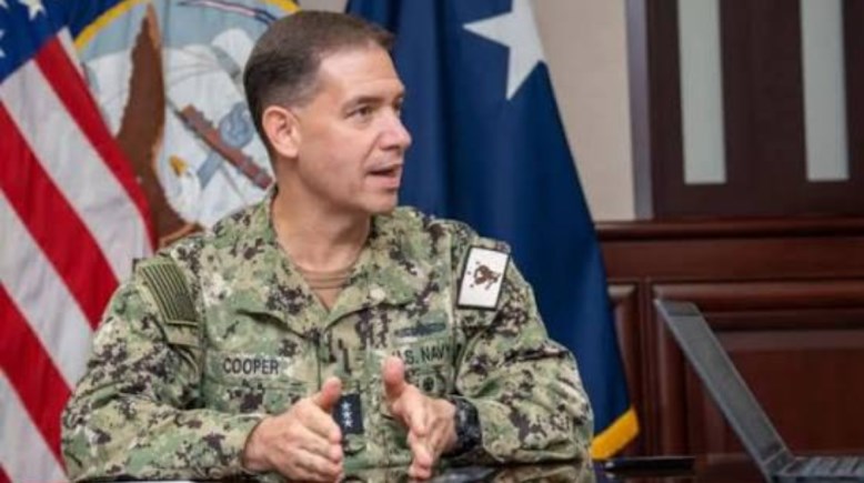 قائد القيادة المركزية الأمريكية الأدميرال براد كوبر 