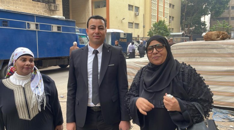 ماجدة الحشاش قبل جلسة المحاكمة 