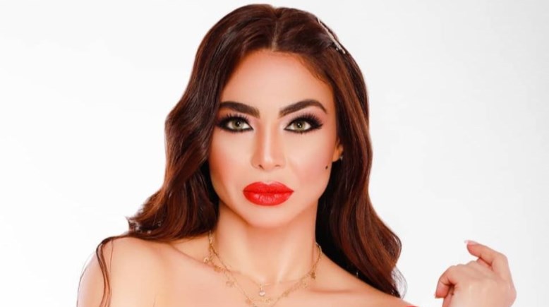 الفنانة اللبنانية دوللي شاهين