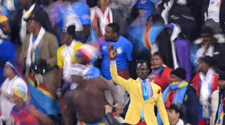 المشجع ميشيل كوكا مبولادينجا