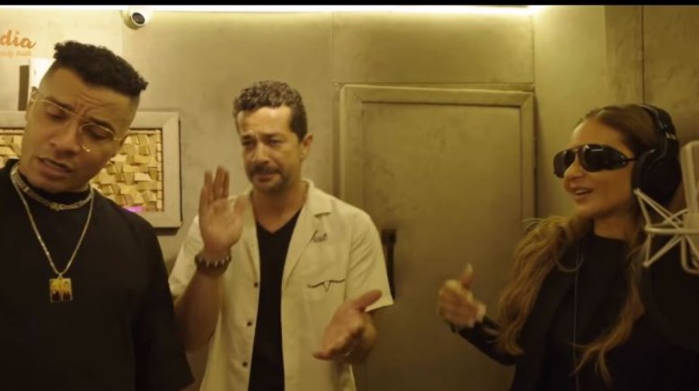 نيللي كريم وشريف سلامة وحسن شاكوش