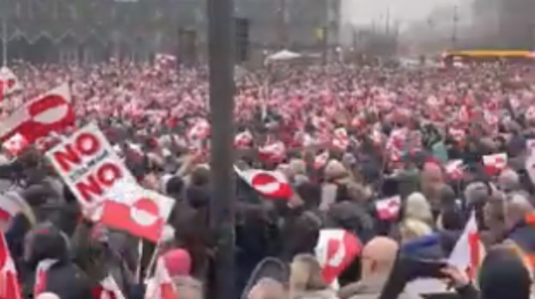 تظاهرات في جرينلاند والدنمارك