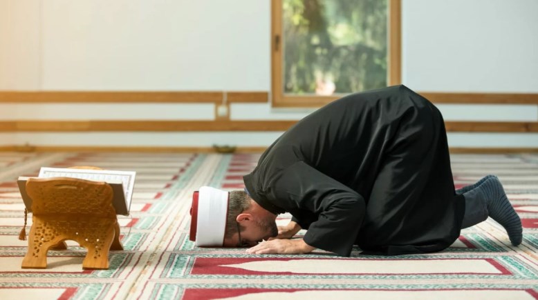 مواقيت الصلاة اليوم الإثنين 12 يناير 2026 في مصر