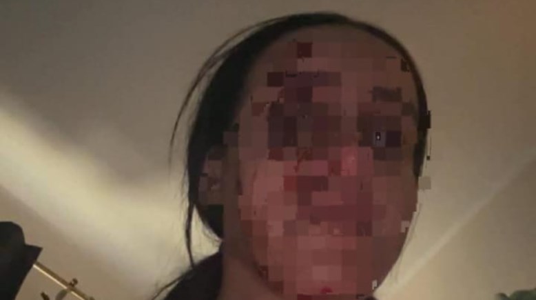 سيدة تستغيث لإنقاذ ابنتها