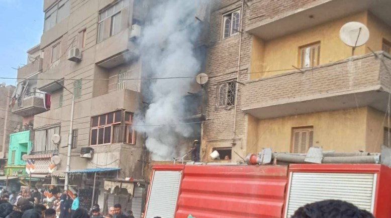 جانب من الحريق