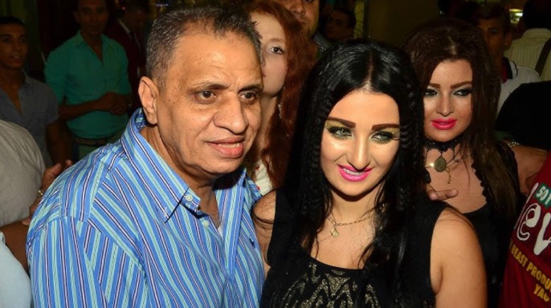 صافينار والمنتج أحمد السبكي