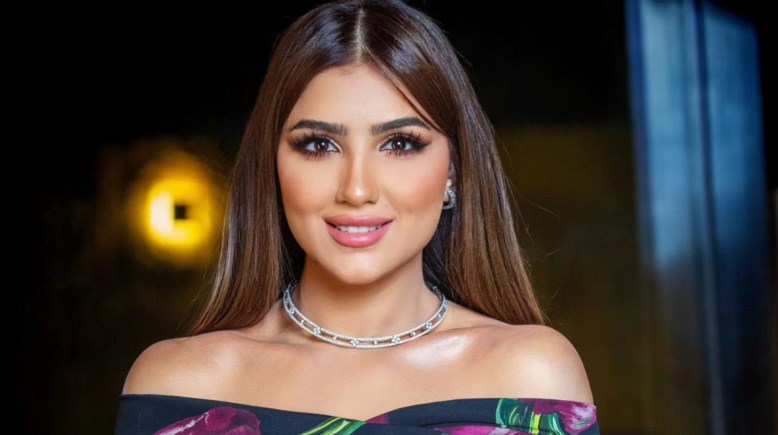 الفنانة مي عمر