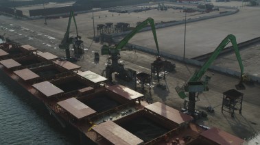 تصدير الأسمنت