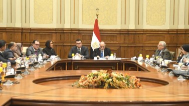 وزير الإسكان في مجلس الشيوخ