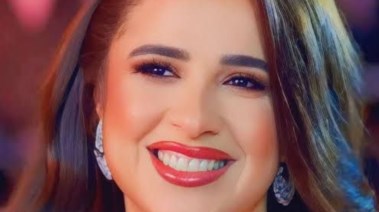 ياسمين عبد العزيز