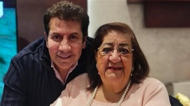 هاني رمزي ووالدته