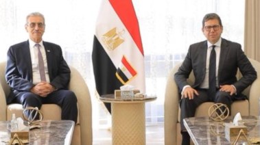 رئيس المخابرات العامة اللواء حسن رشاد ورئيس اللجنة اللجنة الفلسطينية لإدارة قطاع غزة