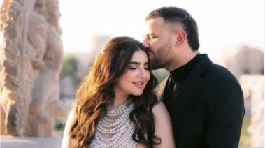 مطرب المهرجانات مسلم وزوجته