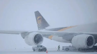 عاصفة ثلجية