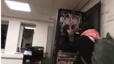 تحطيم أجهزة في مصنع للطائرات الشبح في اسكتلندا 