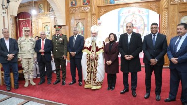 وفد قيادي نيابة عن محافظ البحر الأحمر يزور كنائس الغردقة