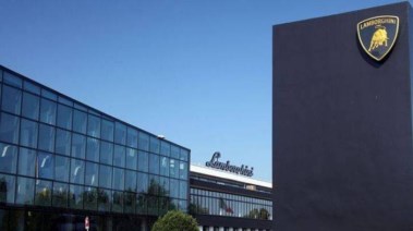 مصنع سيارات لامبورجيني