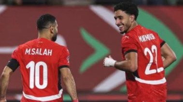 محمد صلاح وعمر مرموش 