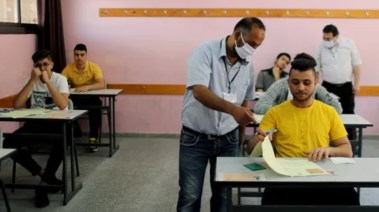 طلاب الصف الأول الثانوي - أرشيفية