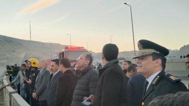 القيادات الأمنية من موقع الحريق 