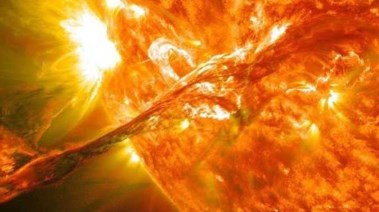 عاصفة شمسية